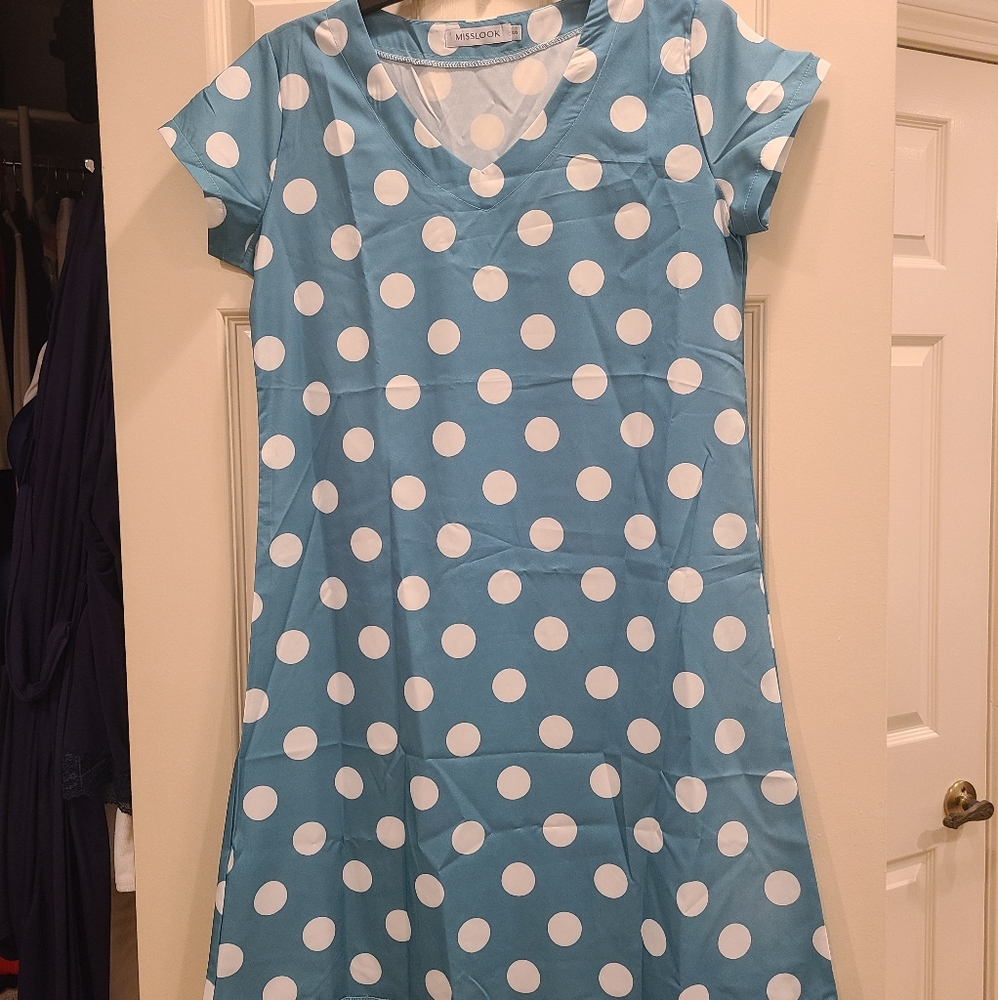 Casual summer polka dot short sleeve dress, V-neck